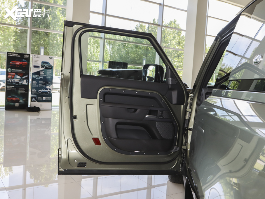 2023l(wi)ʿ 90 2.0T P300 X-DYNAMIC HSE