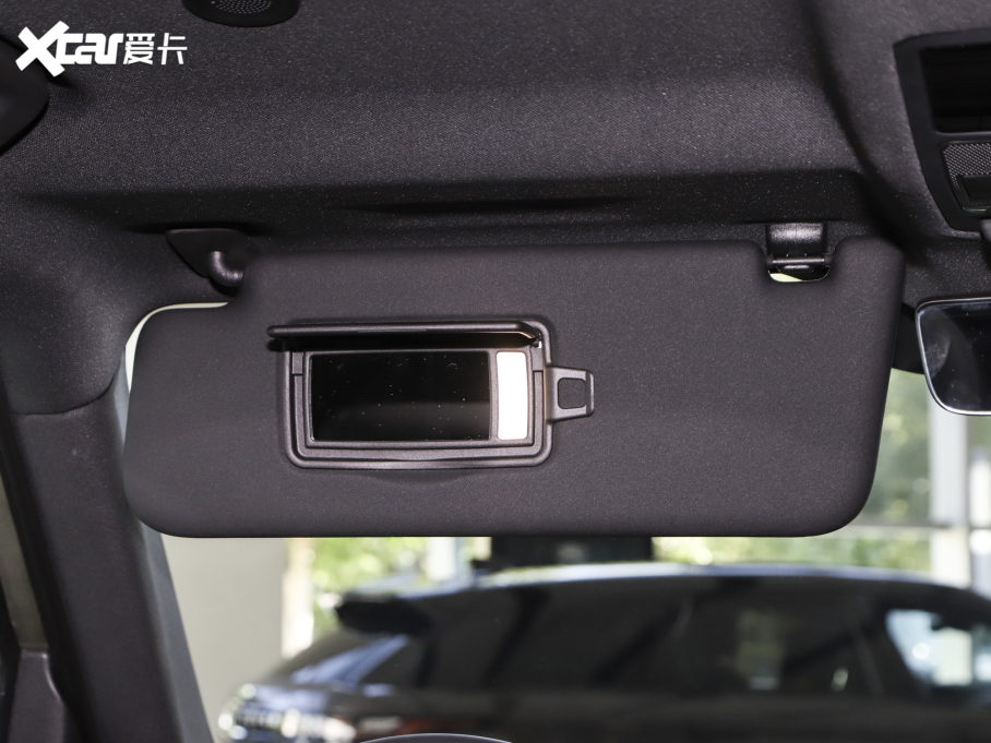 2023lʿ 90 2.0T P300 X-DYNAMIC HSE