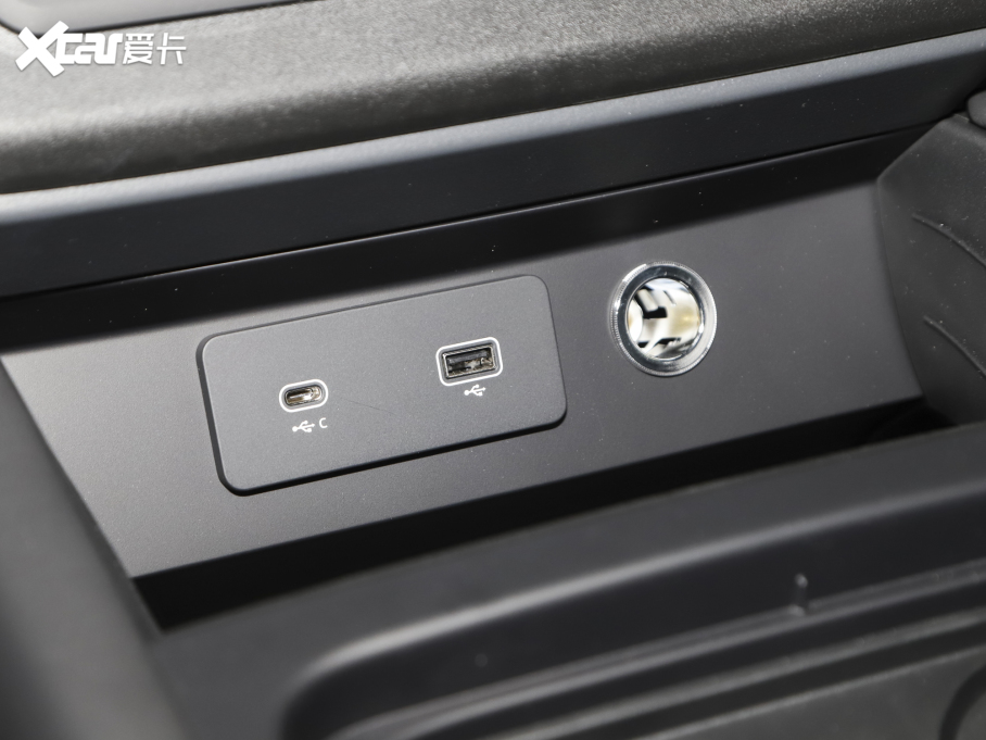 2023lʿ 90 2.0T P300 X-DYNAMIC HSE