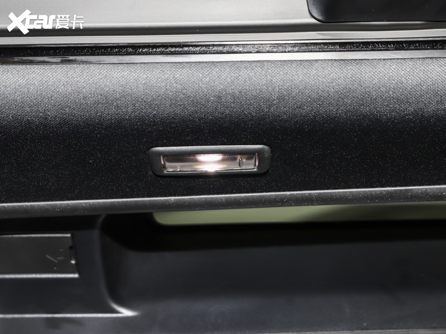 2023lʿ 90 2.0T P300 X-DYNAMIC HSE