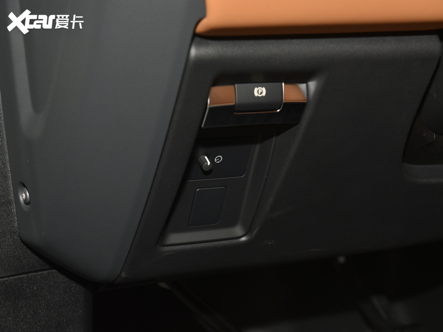 2023l(wi)ʿ 110 3.0T X P400