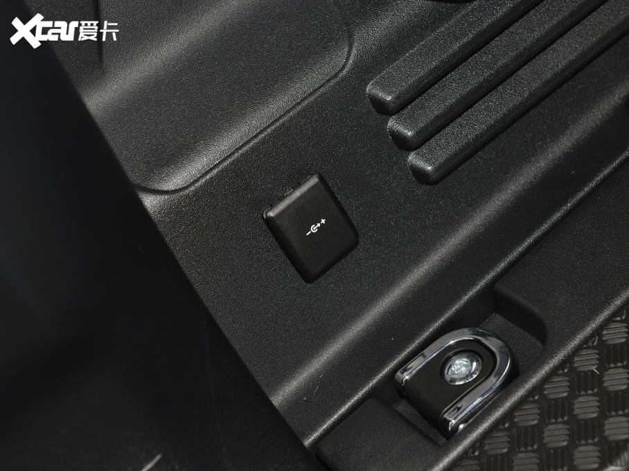 2023l(wi)ʿ 110 3.0T X P400