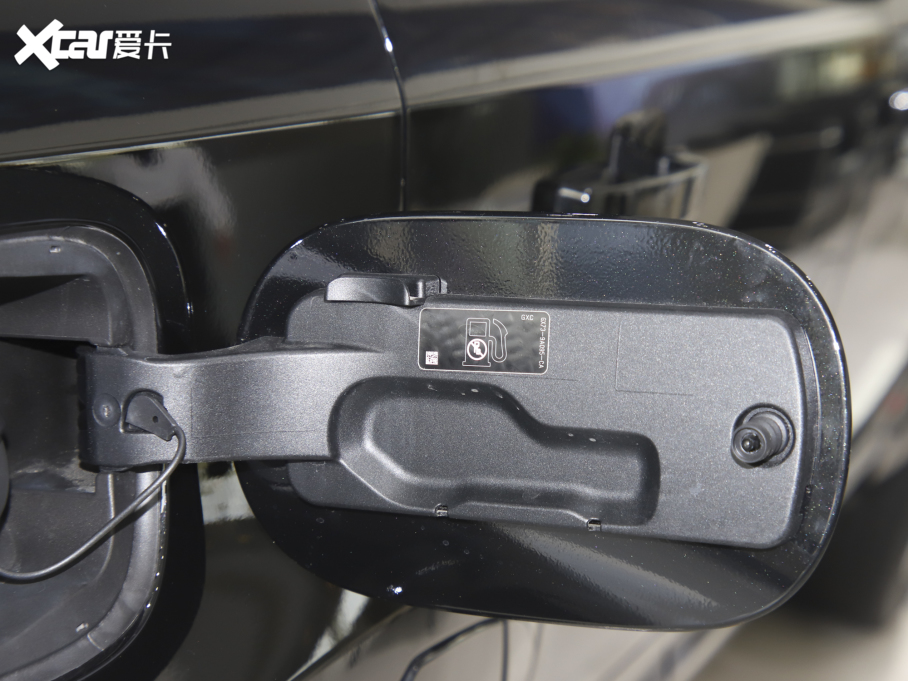 2023l(wi)ʿ 110 5.0T V8