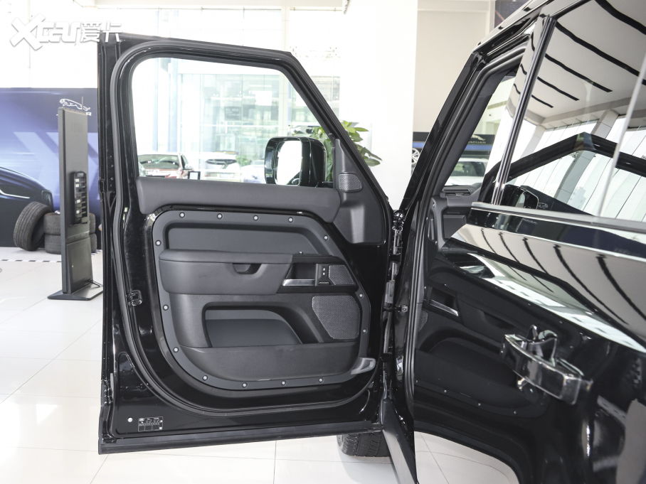 2023l(wi)ʿ 110 5.0T V8