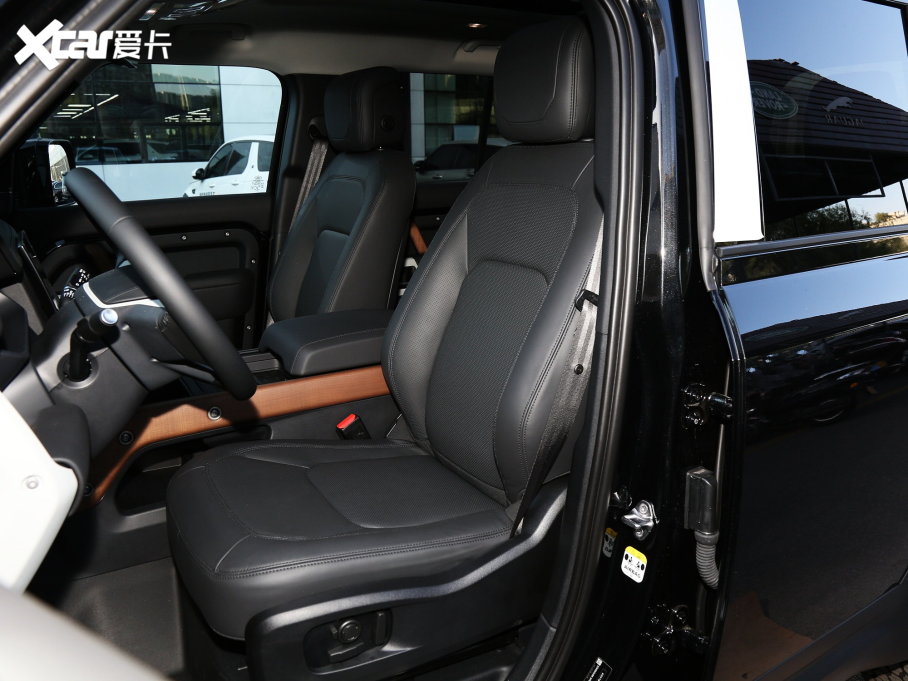 2023lʿ Ŀ 110 3.0T P400 ؄e