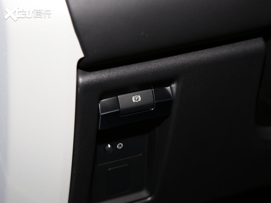 2023lʿ Ŀ 110 3.0T P400 ؄e