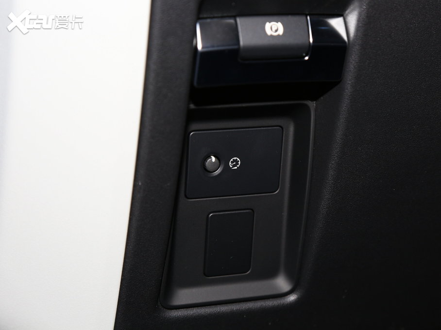 2023l(wi)ʿ Ŀ 110 3.0T P400 ؄e