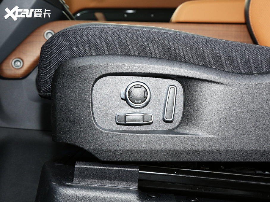 2023lʿ 130 3.0T P400 X