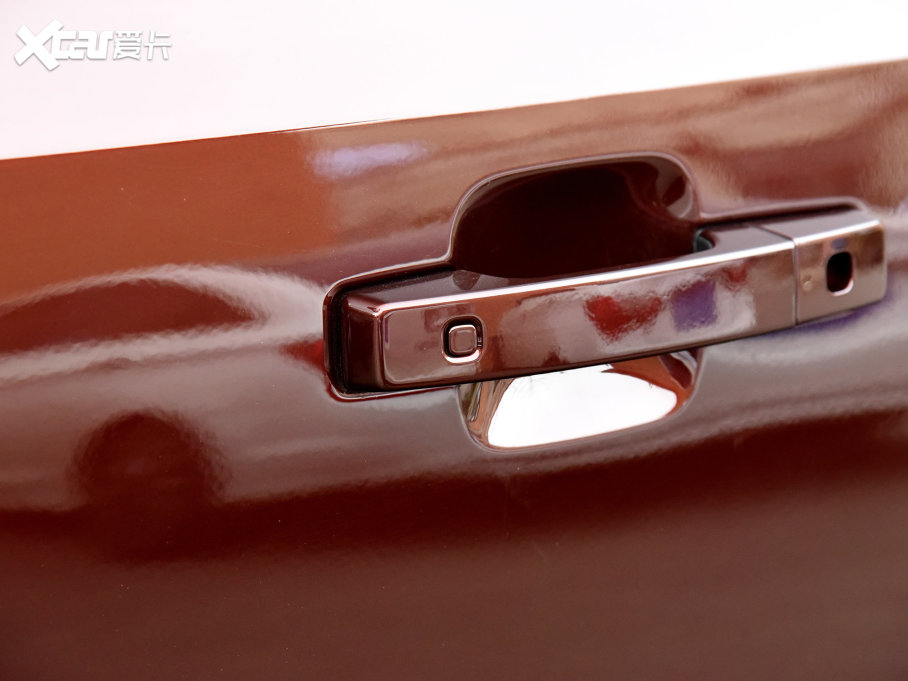 2023lʿ 130 3.0T P400 HSE