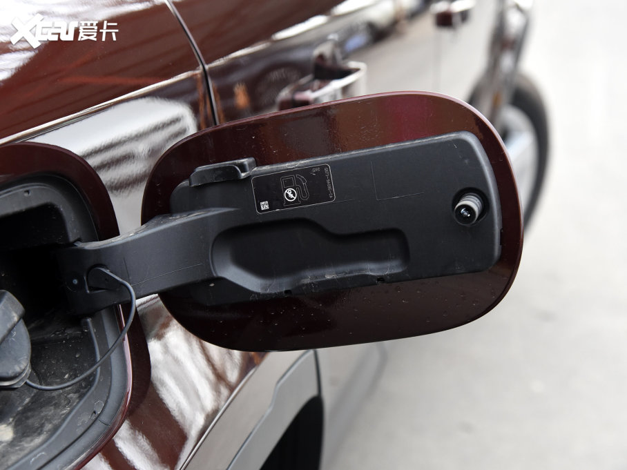 2023lʿ 130 3.0T P400 HSE