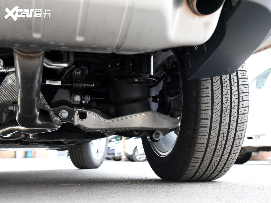 2023lʿ 130 3.0T P400 HSE