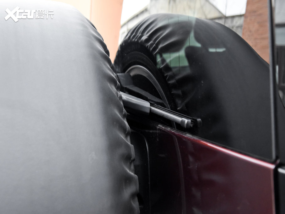 2023l(wi)ʿ 130 3.0T P400 HSE