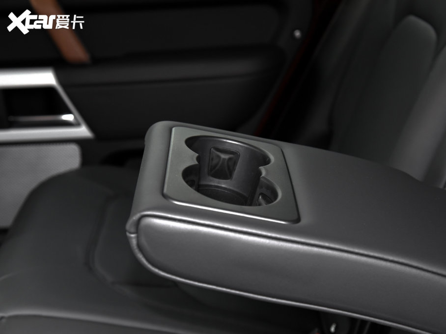 2023lʿ 130 3.0T P400 HSE