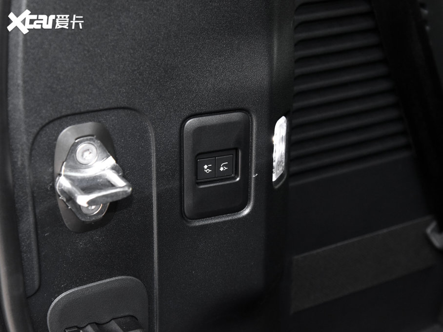 2023lʿ 130 3.0T P400 HSE