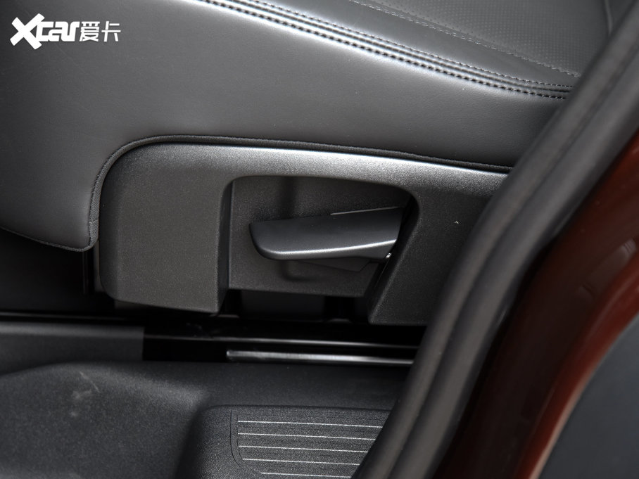 2023lʿ 130 3.0T P400 HSE