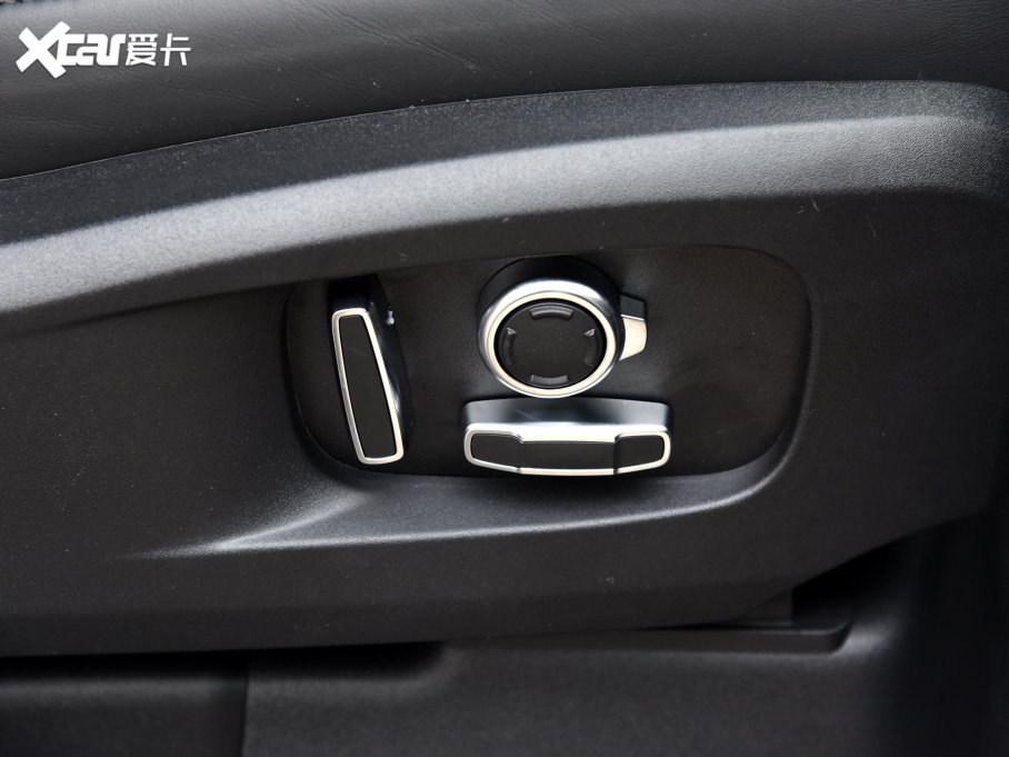 2023l(wi)ʿ 130 3.0T P400 HSE