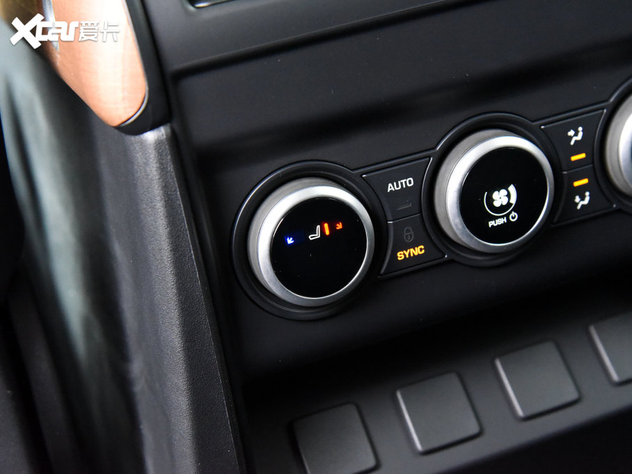 2023l(wi)ʿ 130 3.0T P400 HSE