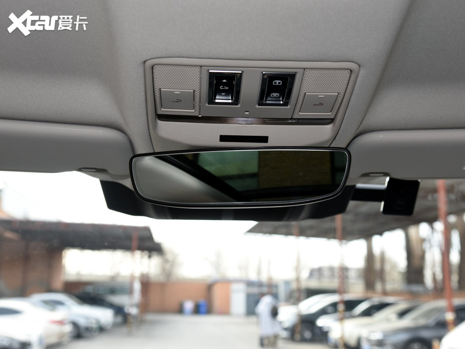 2023lʿ 130 3.0T P400 HSE