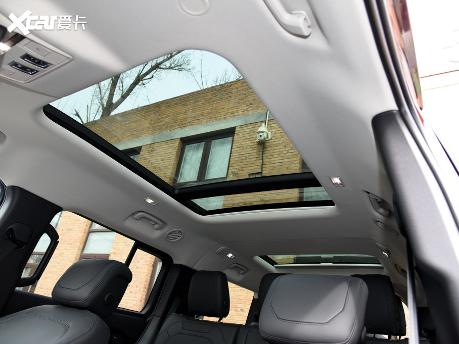 2023lʿ 130 3.0T P400 HSE