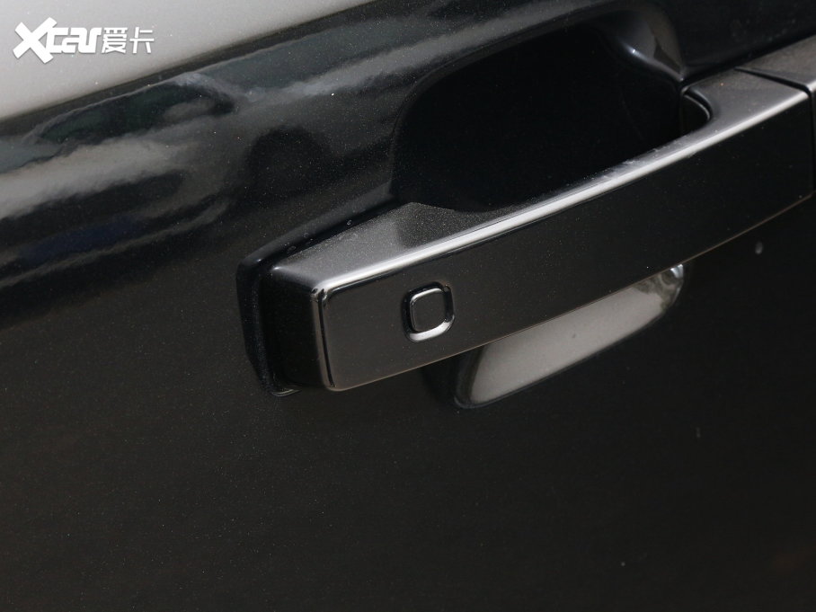 2023lʿ Ŀ 110 5.0T V8