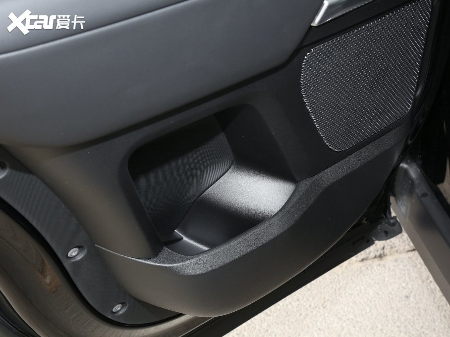 2023lʿ Ŀ 110 5.0T V8