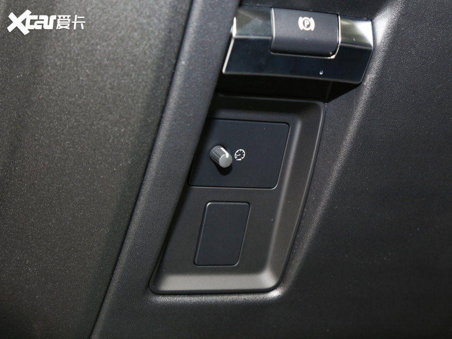 2023lʿ Ŀ 110 5.0T V8