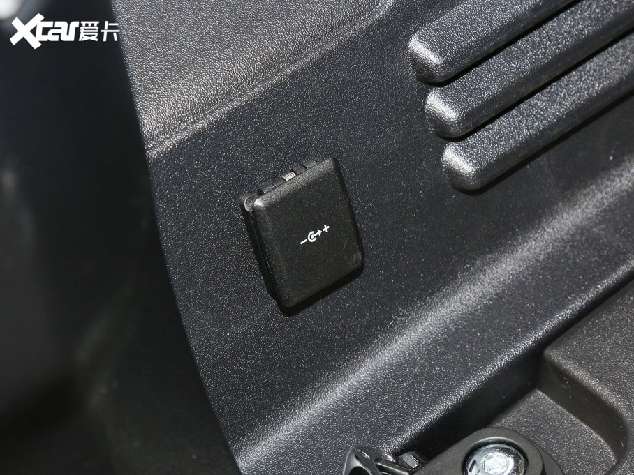 2023lʿ Ŀ 110 5.0T V8