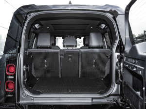 2023110 3.0T P400 X-DYNAMIC HSE g