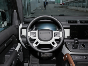 2023110 3.0T P400 X-DYNAMIC HSE P