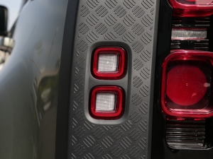 2023110 3.0T P400 ؄e (x)(ji)^