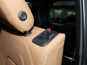 2023110 3.0T P400 ؄e g