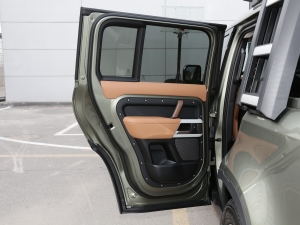 2023110 3.0T P400 ؄e ܇T