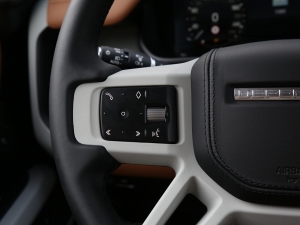 2023110 3.0T P400 ؄e п؅^