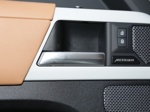 2023110 3.0T P400 ؄e п؅^