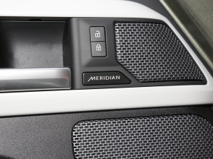 2023110 3.0T P400 ؄e п؅^