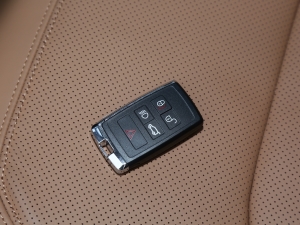 2023110 3.0T P400 ؄e ܇耳