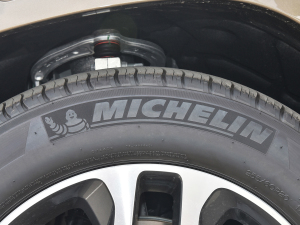 202390 3.0T P400 XS ݆̥Ʒ