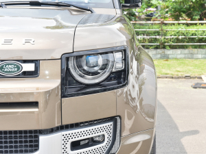 202390 3.0T P400 XS ^