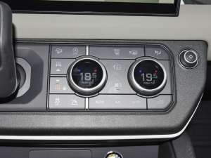 202390 3.0T P400 XS {{