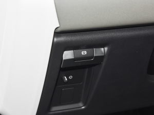 202390 3.0T P400 XS v܇Ƅ