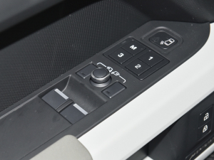 202390 3.0T P400 XS п؅^