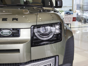 202390 3.0T P400 ؄e ^