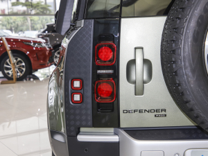 202390 3.0T P400 ؄e ^