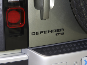 202390 3.0T P400 ؄e ^