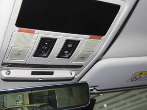 202390 3.0T P400 ؄e п؅^