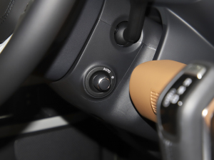 202390 3.0T P400 ؄e п؅^(q)