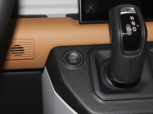 202390 3.0T P400 ؄e п؅^