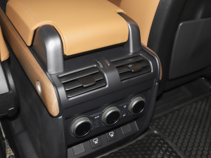 202390 3.0T P400 ؄e п؅^(q)