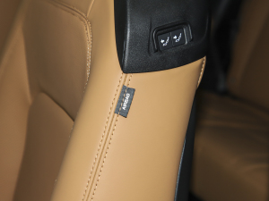 202390 3.0T P400 ؄e п؅^