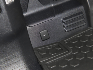 202390 3.0T P400 ؄e п؅^